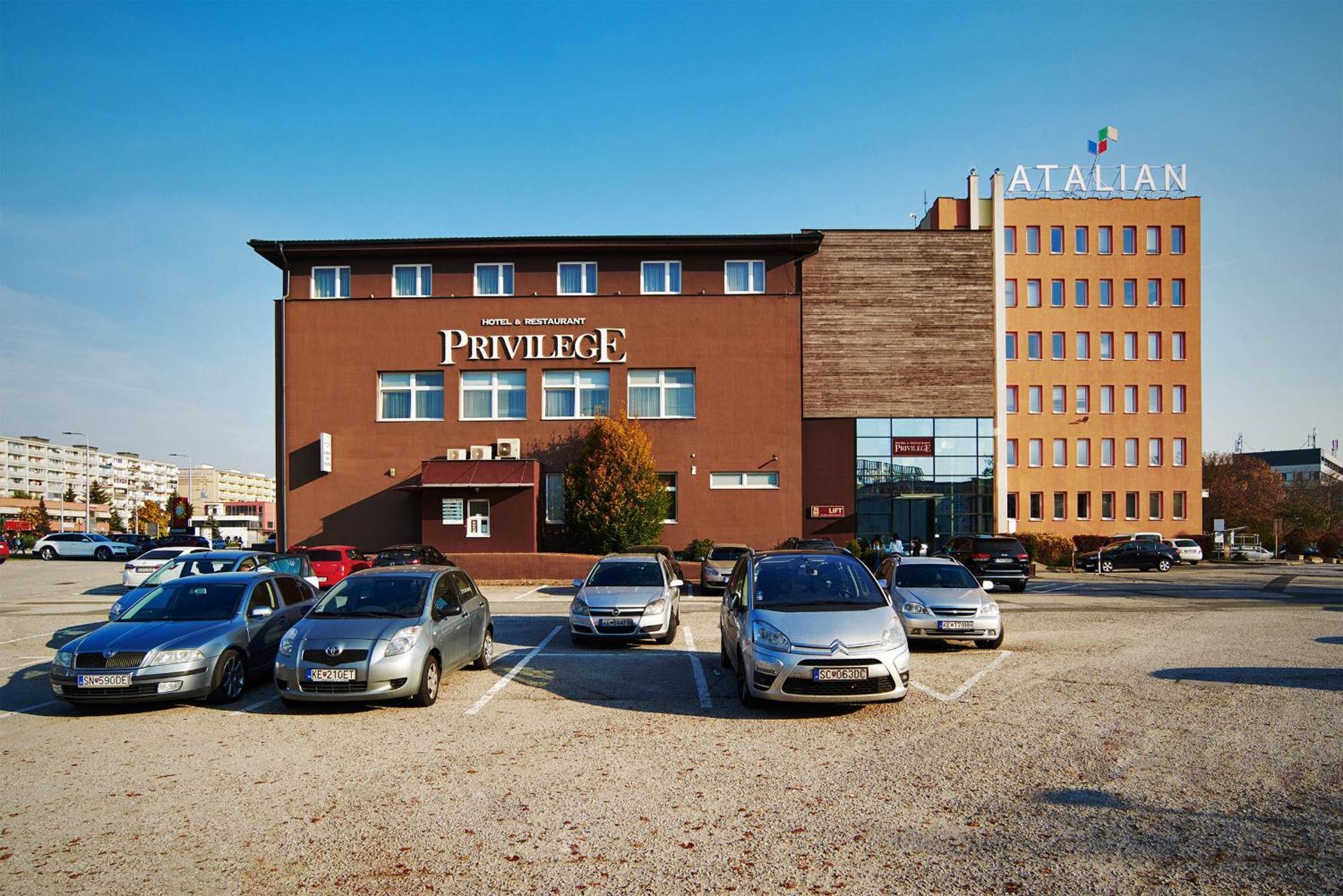Privilege - Empire Hotels Group Košice Exterior foto
